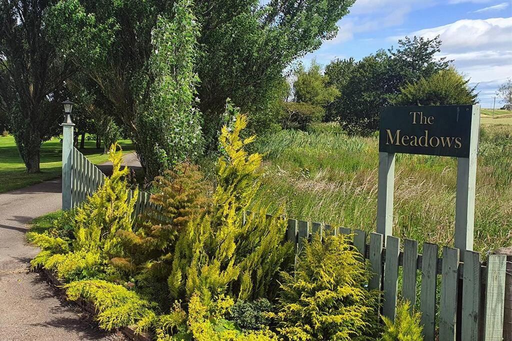 Meadows 2 Villa Auldearn Bagian luar foto